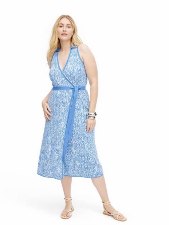 Diane Von Furstenberg Dresses & Skirts - NWT Diane Von Furstenberg x Target Light Blue Patterned Wrap Midi Dress